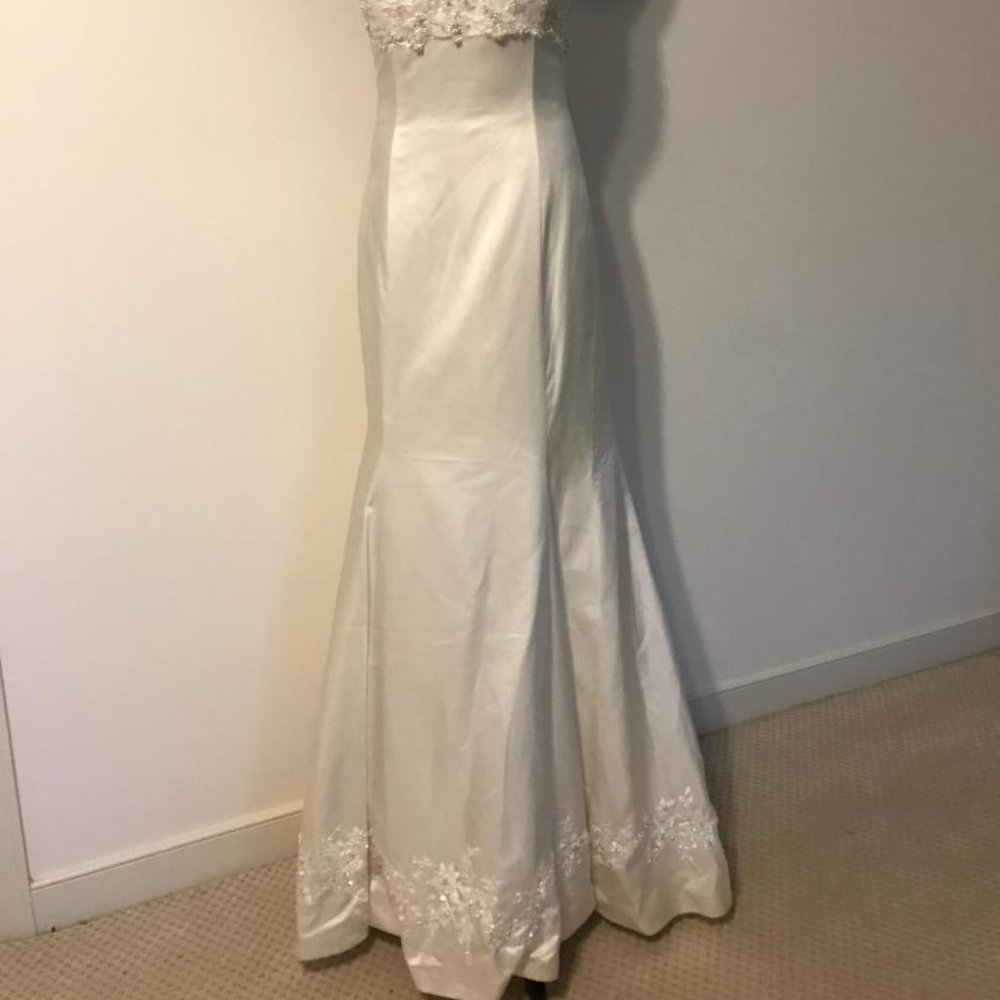 BRIDAL - Picture 7 of 9
